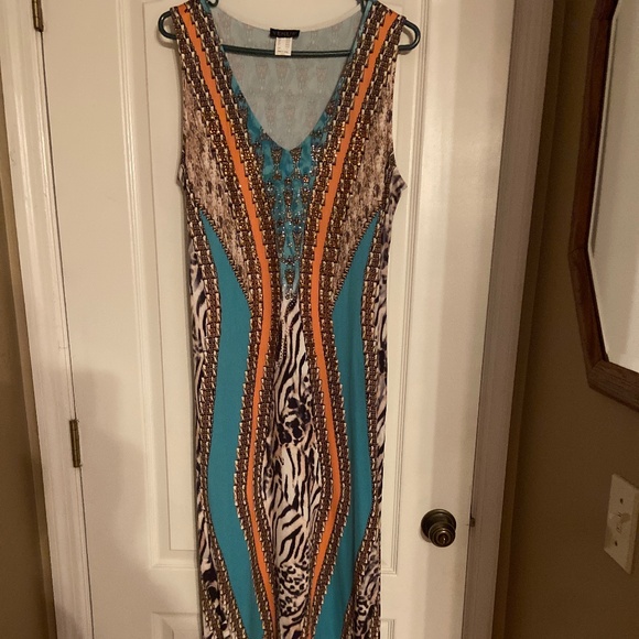 VENUS Dresses & Skirts - Dress